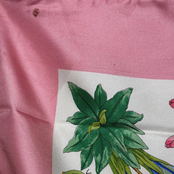 Gucci Pink "Flora" Print Silk Scarf Made in Italy - Picture 3 of 6